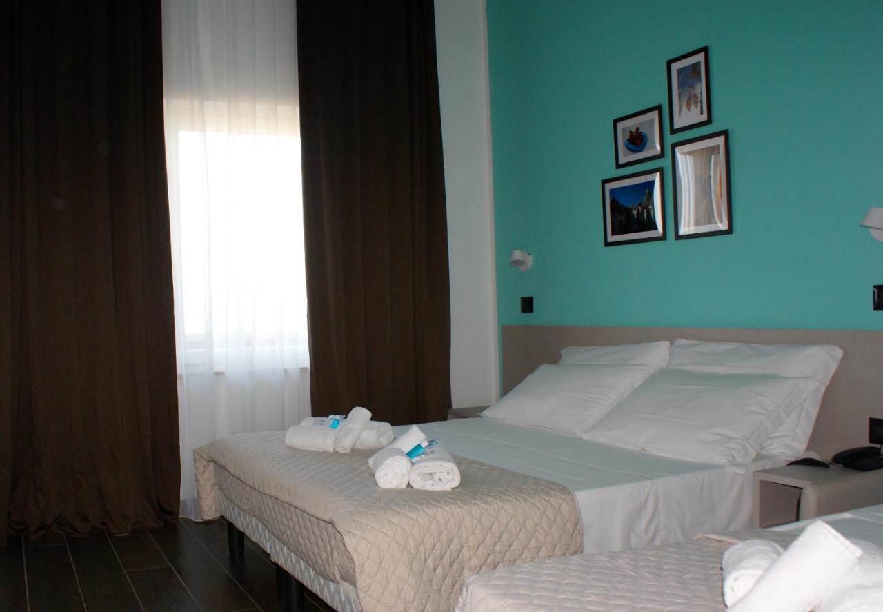 Hotel Palazzo Caveja Rimini Esterno foto