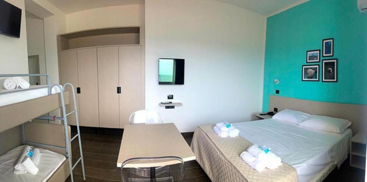 Hotel Palazzo Caveja Rimini Esterno foto